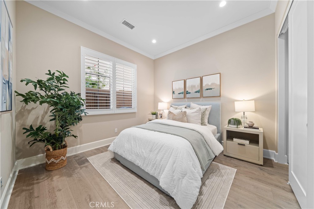 MLS #OC25185662 img 18