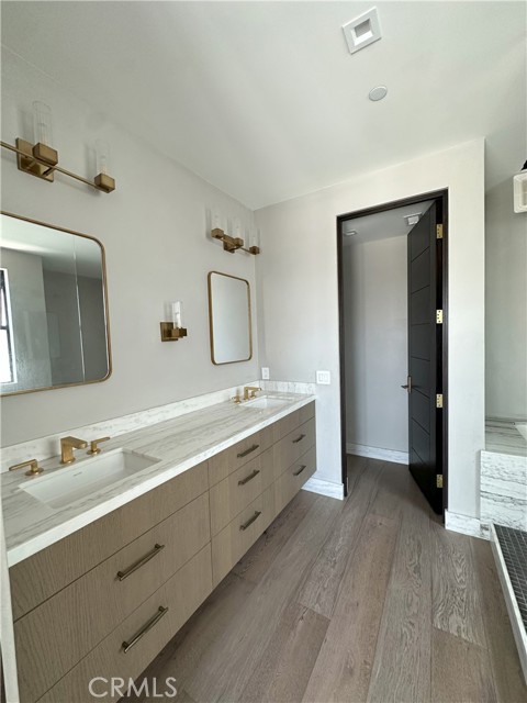 Detail Gallery Image 22 of 36 For 230 2nd St, Huntington Beach,  CA 92648 - 3 Beds | 3/2 Baths
