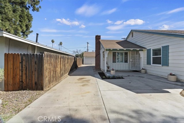 Detail Gallery Image 8 of 41 For 6964 Yellowstone, Riverside,  CA 92506 - 4 Beds | 2 Baths