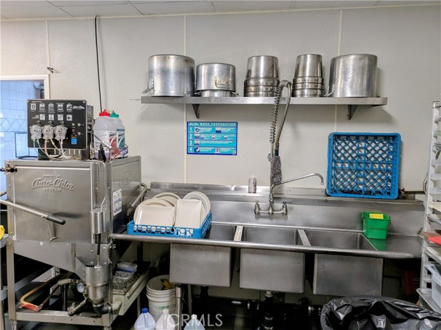  Commercial for Sale in Encino, California