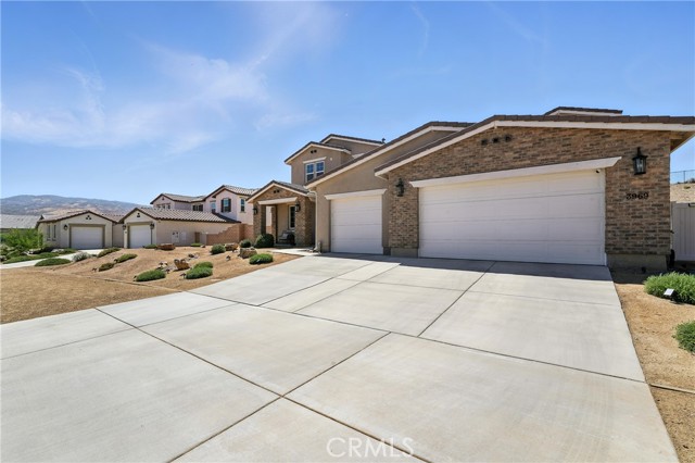 3969 Eliopulos Ranch Drive, Palmdale CA: https://media.crmls.org/medias/585c5038-42ee-42f1-b67f-9d1d076939f7.jpg