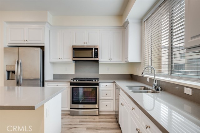 Detail Gallery Image 7 of 27 For 130 Unity, Irvine,  CA 92614 - 3 Beds | 2/1 Baths