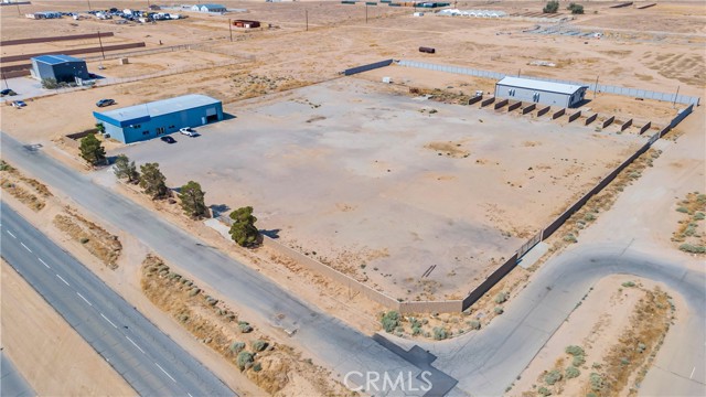 Image 26 of 27 For 19901 Neuralia Road