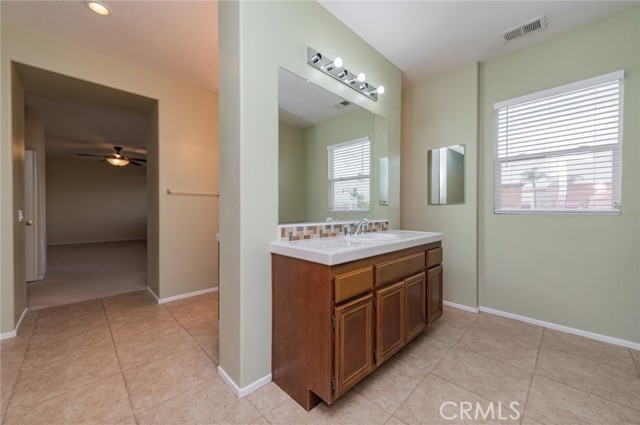 Detail Gallery Image 26 of 38 For 6221 Ruby Crest Way, Jurupa Valley,  CA 91752 - 4 Beds | 3 Baths