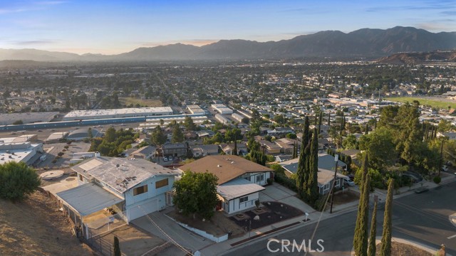 12643 Garber, Los Angeles CA: https://media.crmls.org/medias/585e0e28-5e1d-4908-8d26-80576303f1c2.jpg