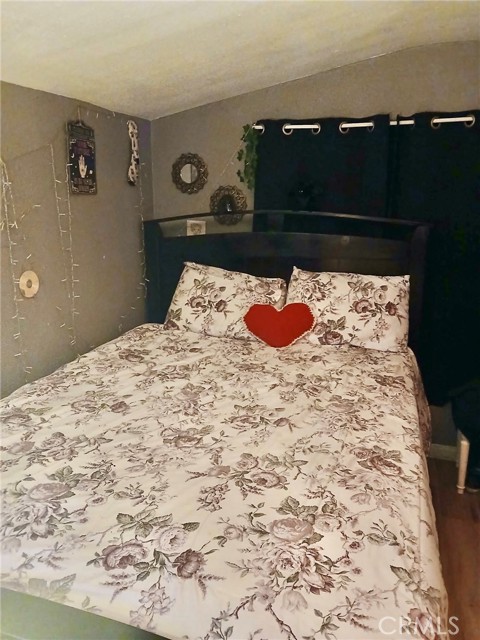 Detail Gallery Image 16 of 23 For 16739 Upland, Fontana,  CA 92335 - 3 Beds | 1/1 Baths