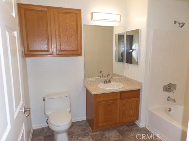 41410 Juniper Street, Murrieta CA: https://media.crmls.org/medias/585ec218-9537-4782-9fe3-ff0b8f0a950f.jpg
