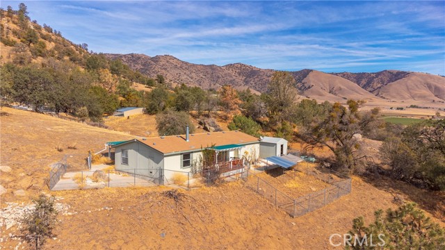 Detail Gallery Image 1 of 40 For 26477 Cummings Valley Rd, Tehachapi,  CA 93561 - 3 Beds | 2 Baths