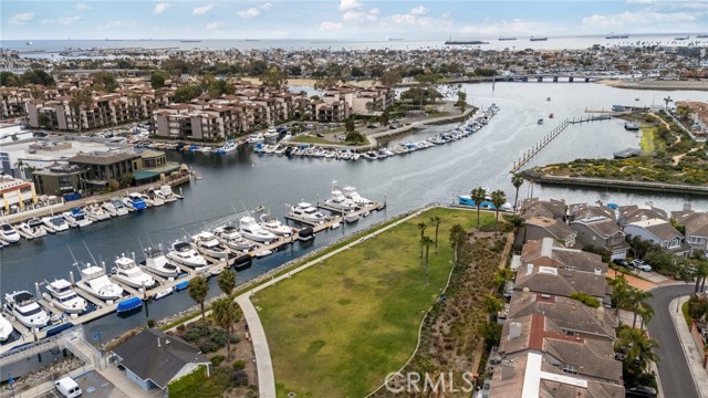 6264 Napoli Court, Long Beach CA: https://media.crmls.org/medias/585ff913-b5e2-4e51-b0b1-dfa6d671ccf2.jpg