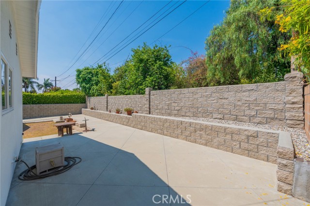223 N Enrose Avenue, San Pedro CA: https://media.crmls.org/medias/58606a65-5540-4ec7-b258-6e5d811e3944.jpg