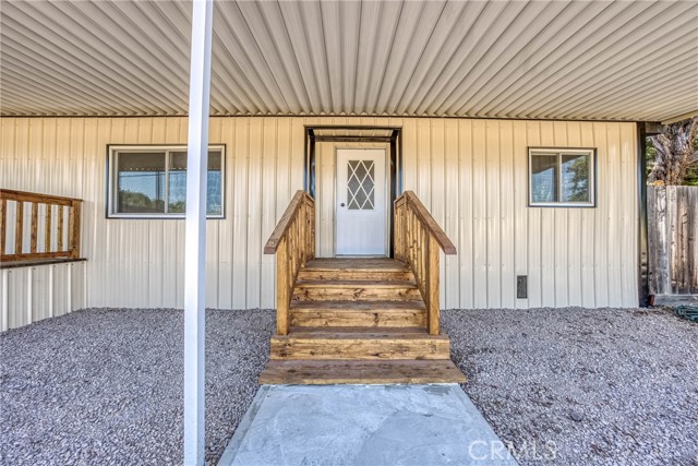 9742 Bonham Road, Lower Lake CA: https://media.crmls.org/medias/5860d9fd-12be-45c7-ae20-e98b598e17dc.jpg