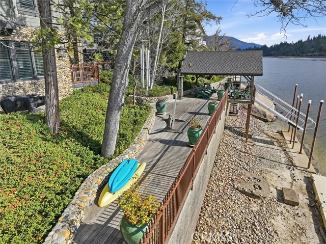 Detail Gallery Image 65 of 75 For 39290 Point, Bass Lake,  CA 93604 - 4 Beds | 5 Baths