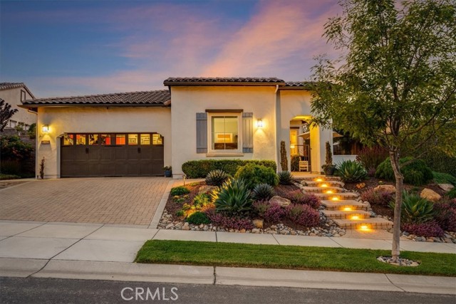 1702 Louise Lane, Nipomo CA: https://media.crmls.org/medias/5861fcc0-a26e-4c99-8f84-3d41e9031ff6.jpg