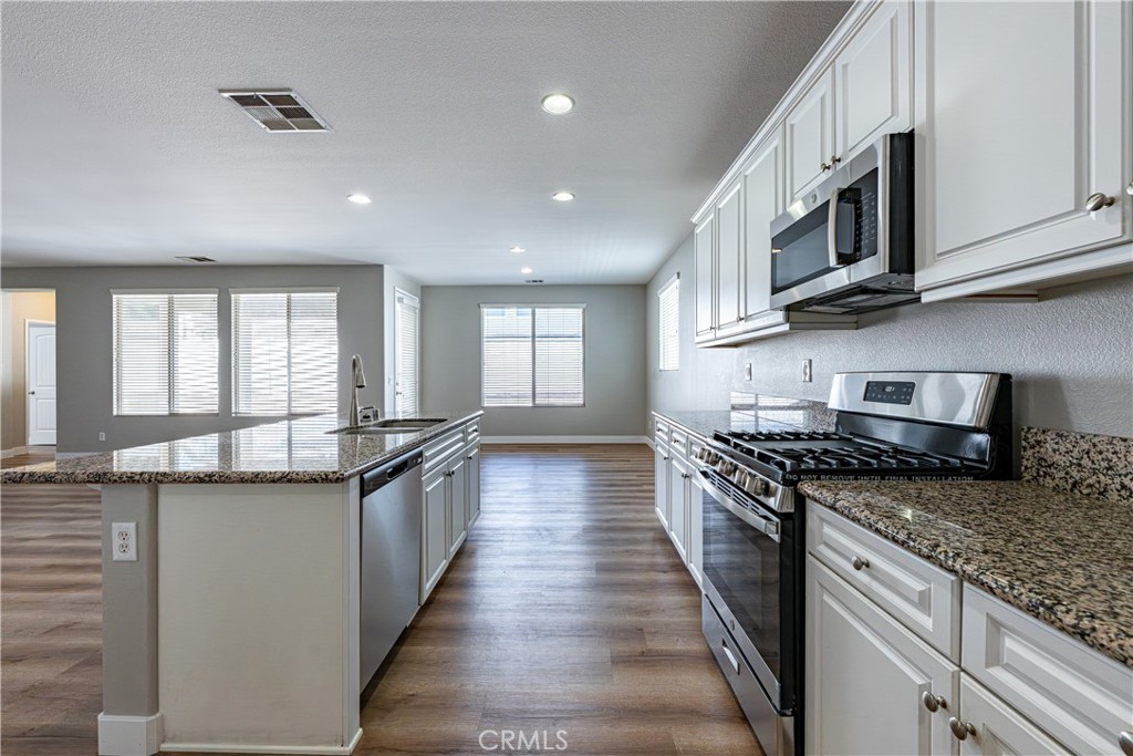 MLS #OC25175723 img 10