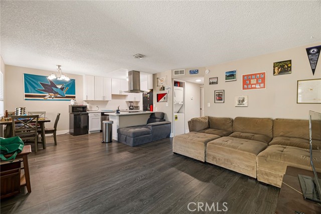 458 Nord Avenue, Chico CA: https://media.crmls.org/medias/58629109-ec12-48e4-a0c4-50b1aa538acc.jpg