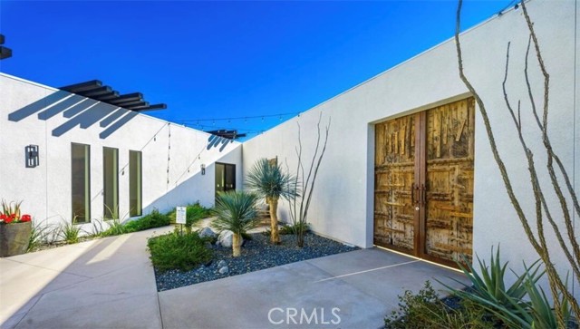 400 W Santa Catalina, Palm Springs, CA 92262