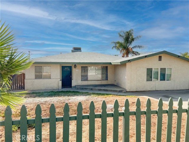 Detail Gallery Image 1 of 17 For 932 Fremont St, Calimesa,  CA 92320 - 3 Beds | 2 Baths