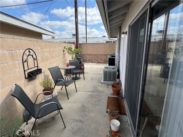 Detail Gallery Image 25 of 33 For 10540 Bogardus Ave, Whittier,  CA 90603 - 5 Beds | 2/1 Baths