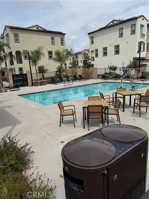 2131 Cumberland, Pomona CA: https://media.crmls.org/medias/58639833-d175-45a6-bfbc-afeb91283125.jpg