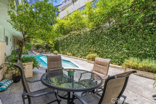 Detail Gallery Image 30 of 33 For 1228 N La Cienega Bld #203,  West Hollywood,  CA 90069 - 2 Beds | 2 Baths