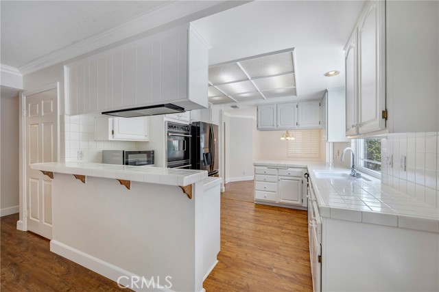 Detail Gallery Image 29 of 59 For 24004 Arminta St, West Hills,  CA 91304 - 4 Beds | 3 Baths