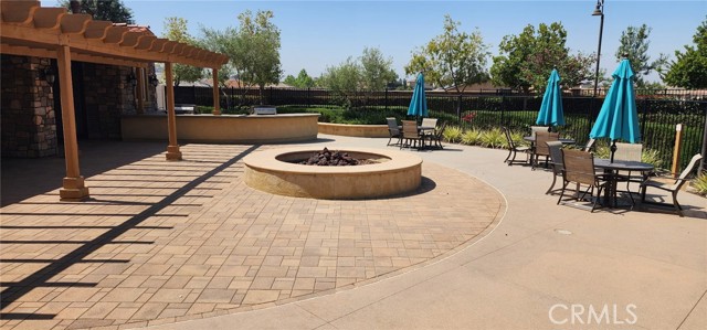 1334 Pinehurst Drive, Calimesa CA: https://media.crmls.org/medias/5865b249-8457-4b66-9753-fe67ff8758e6.jpg
