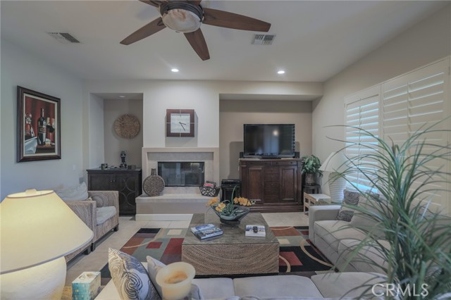 Detail Gallery Image 15 of 41 For 17 Bellisimo Ct, Rancho Mirage,  CA 92270 - 5 Beds | 3/1 Baths