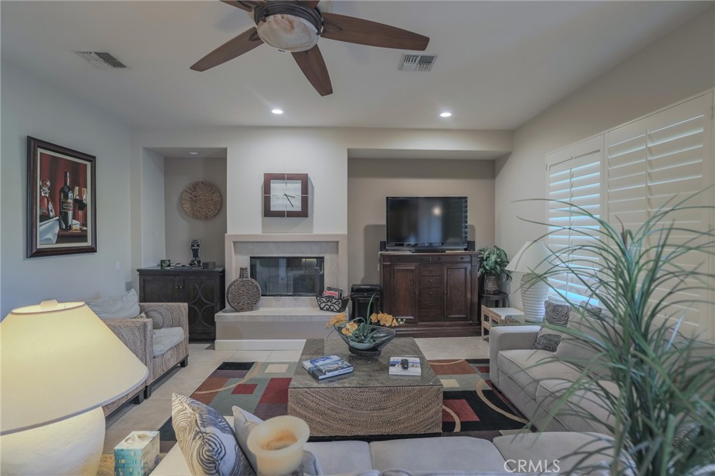 MLS #OC25159227 image #14