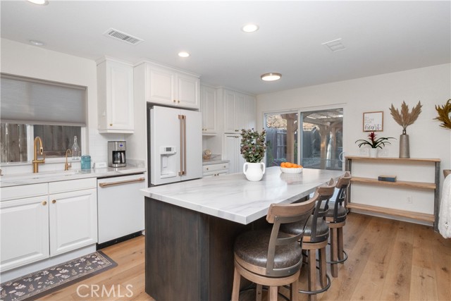 Detail Gallery Image 7 of 30 For 470 Kenton Ct, Paso Robles,  CA 93446 - 4 Beds | 3 Baths