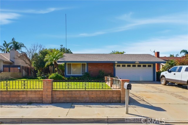 Front Image Thumbnail for CROC26019942