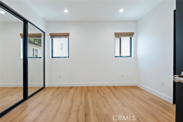 Detail Gallery Image 4 of 14 For 2631 Cochran Ave, Los Angeles,  CA 90016 - 3 Beds | 2/1 Baths