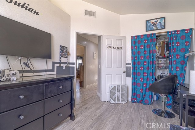 Detail Gallery Image 22 of 30 For 2965 Greenbriar Dr, Ontario,  CA 91761 - 5 Beds | 3 Baths