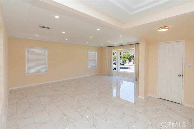 Detail Gallery Image 5 of 44 For 536 Myrtle St, Glendale,  CA 91203 - 2 Beds | 2 Baths
