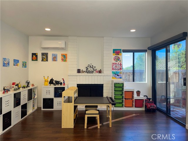9288 Pipilo Street, San Diego CA: https://media.crmls.org/medias/5868a5de-6ee6-45c3-bb30-e1e157c9eb6d.jpg