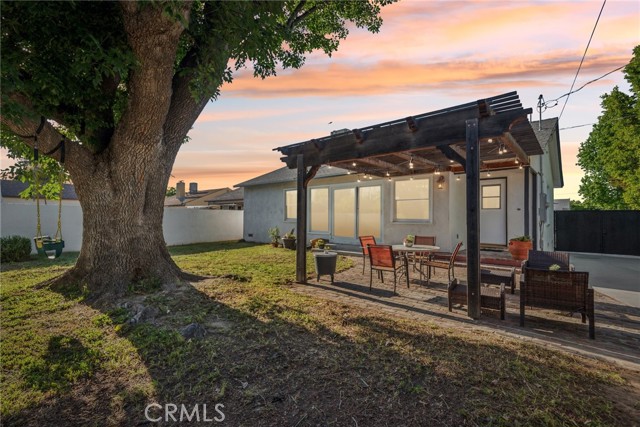 17048 Baltar Street, Lake Balboa CA: https://media.crmls.org/medias/586923dd-b8fc-418e-9bd7-ed1bbb59d3df.jpg