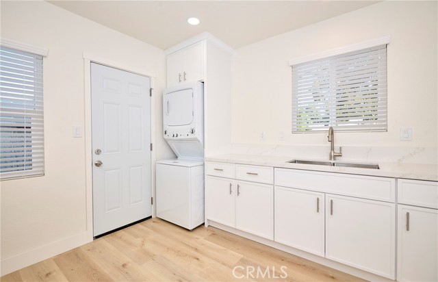 6001 De La Vista, Jurupa Valley CA: https://media.crmls.org/medias/586a1a51-0a04-41f5-9912-9f896982fd20.jpg