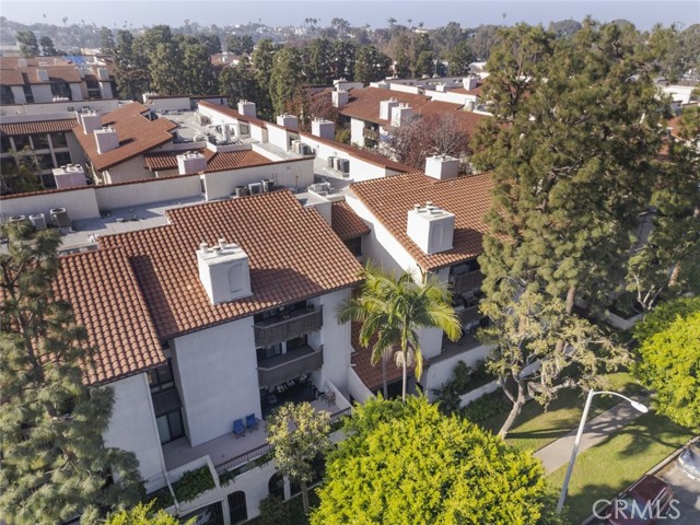 Detail Gallery Image 4 of 55 For 8601 Falmouth Ave #412,  Playa Del Rey,  CA 90293 - 2 Beds | 2 Baths