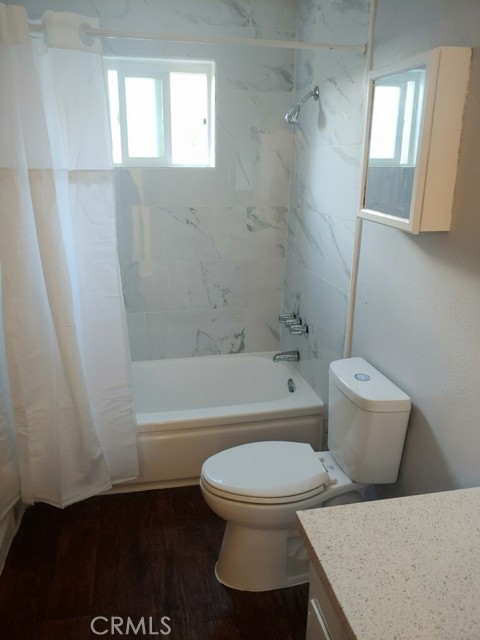 1935 W Linden Street, Riverside CA: https://media.crmls.org/medias/586bcfdd-900d-4c19-9f14-8b07983ab4a1.jpg