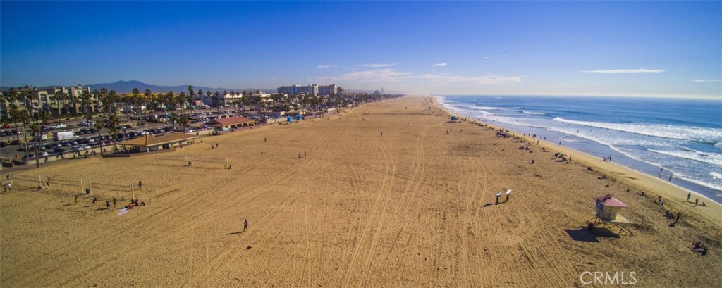 https://media.crmls.org/medias/586c0d93-9e23-4c4b-b81c-67d9c0bf6795.jpg?preset=X-Large