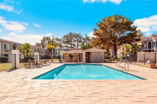 1240 N Broadway, Escondido CA: https://media.crmls.org/medias/586c2538-bf4b-4b6c-a34c-c23df16a9db7.jpg