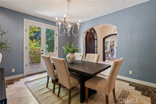 Detail Gallery Image 10 of 75 For 6360 Navarette, Atascadero,  CA 93422 - 4 Beds | 4 Baths