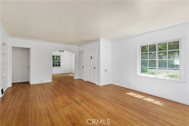 Detail Gallery Image 8 of 35 For 3159 Redwood, Riverside,  CA 92501 - 3 Beds | 2 Baths