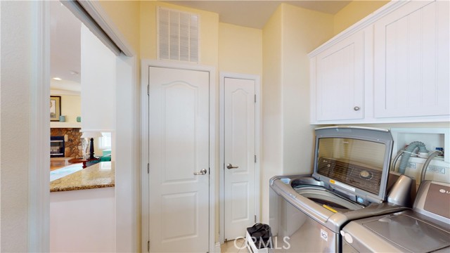 Detail Gallery Image 10 of 32 For 18601 Newland Ave #42,  Huntington Beach,  CA 92646 - 3 Beds | 2 Baths