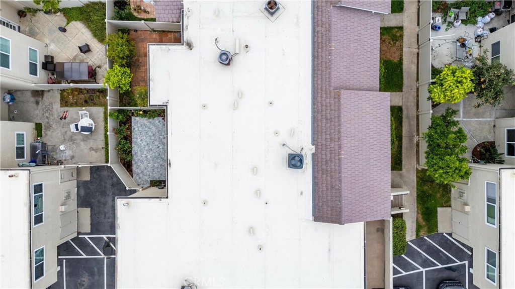 https://media.crmls.org/medias/586d4814-48b3-4db5-9011-44a2c3b9d6c5.jpg?preset=X-Large