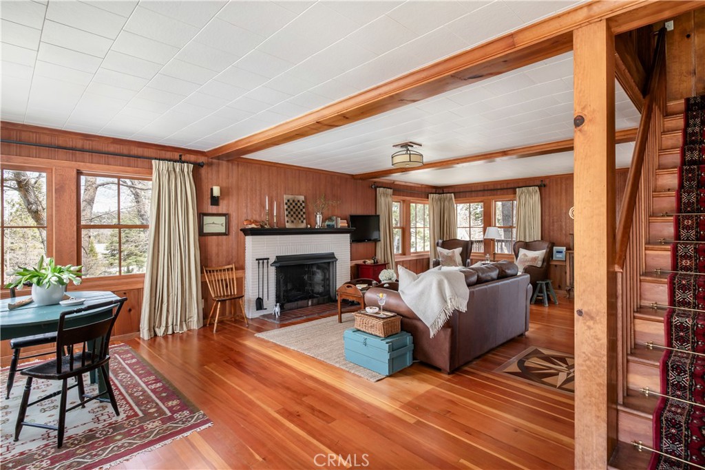 419 Hemlock
