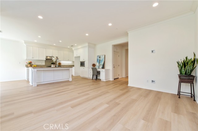27 Maycrest, Irvine CA: https://media.crmls.org/medias/586d87c6-f9d1-44d3-abd3-5aeb9b8df03a.jpg
