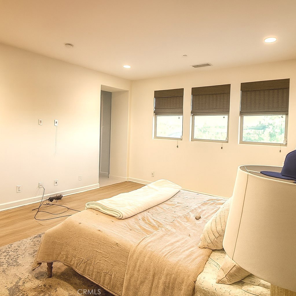 MLS #OC25263372 image #25