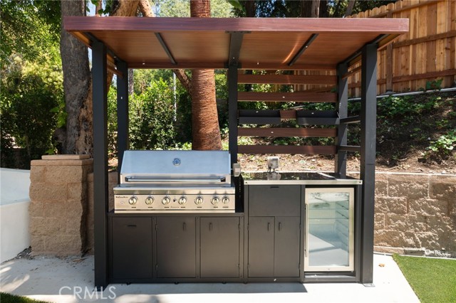 Detail Gallery Image 29 of 42 For 22850 Margarita Dr, Woodland Hills,  CA 91364 - 3 Beds | 3/1 Baths