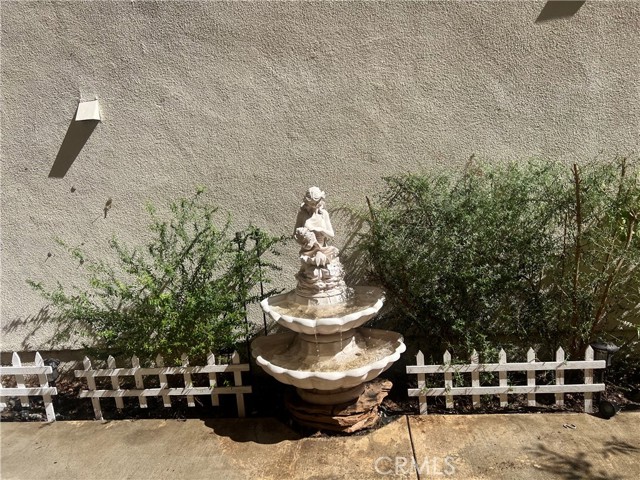 12 Del Mar, Irvine CA: https://media.crmls.org/medias/586f4e05-34d4-4589-ac4e-f95a4728aa3b.jpg