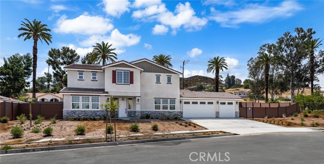 Detail Gallery Image 3 of 36 For 5978 Copperfield Ave, Riverside,  CA 92506 - 5 Beds | 4/1 Baths